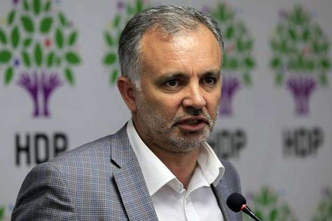 HDP'li Kars Belediye Başkanı Ayhan Bilgen gözaltına alındı HDP'li Kars Belediye Başkanı Ayhan Bilgen gözaltına alındı